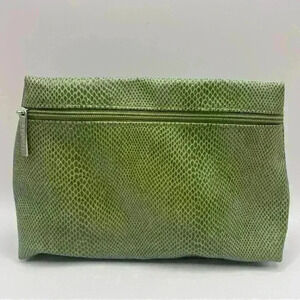 Clinique Green Faux Snake Skin Zipped Travel Cosmetics Makeup Pouch Bag Case
